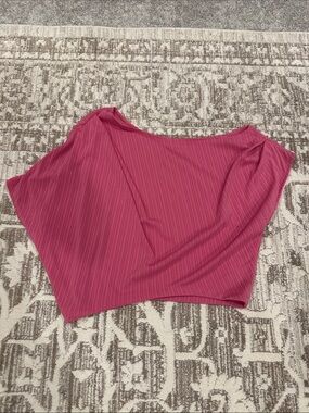 NWT Slouchy Off Shoulder Tee